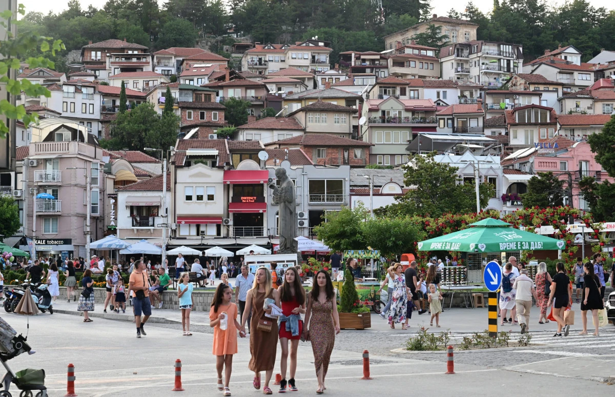 Ohri'de turizm sezonu başında restoranlara kapatma cezası: Sekt&ouml;r tepkili