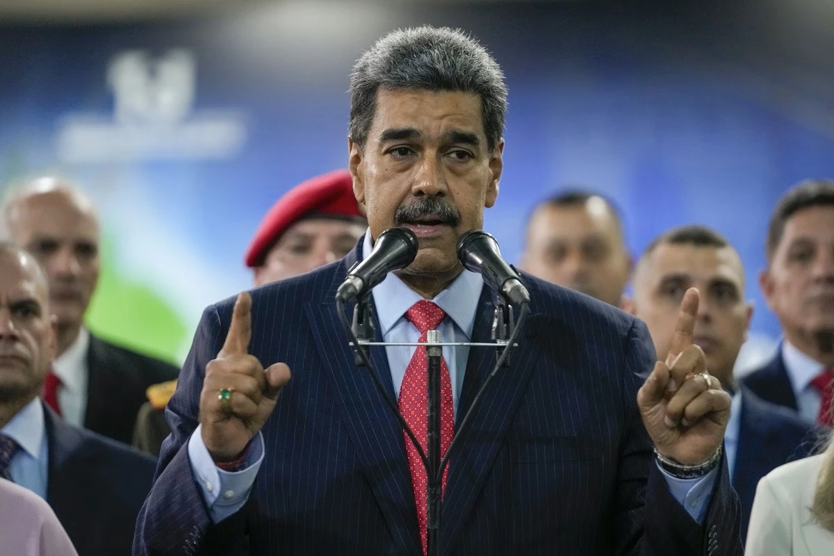 Otob&uuml;s koltuğundan başkanlık koltuğuna: Nicolas Maduro'nun sıra dışı yolculuğu