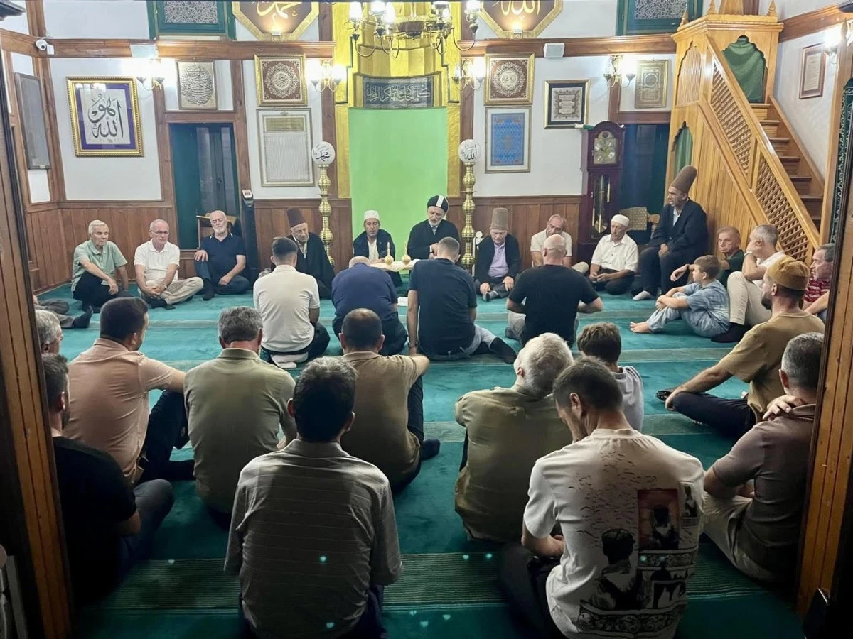 Pir Mehmed Hay&acirc;t&icirc; Halvet&icirc; Derg&acirc;hı&rsquo;nda Mevlid Kandili coşkusu