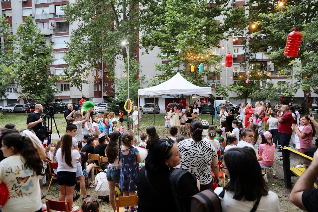 Riniya Parkı yeniden hayat buldu, vatandaşları ve gen&ccedil;leri bir araya getiriyor