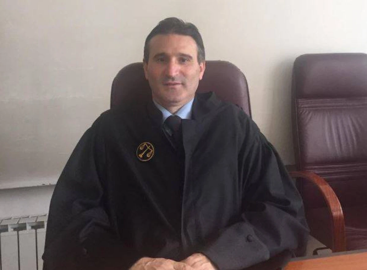 Sadula İzairi, Yargı Konseyi'ne se&ccedil;ildi