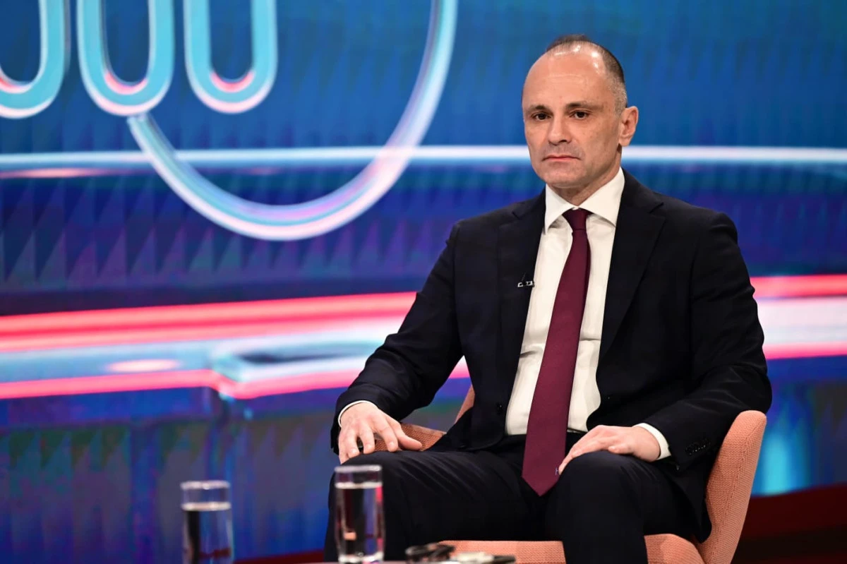 SDSM Lideri Filip&ccedil;e'den yeni ekip ve program a&ccedil;ıklaması