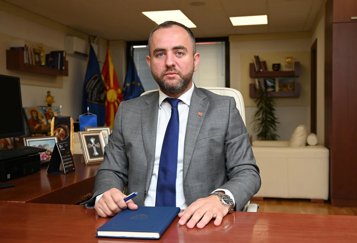 SDSM'den Toşkovski'ye istifa &ccedil;ağrısı: Sınır delik deşik
