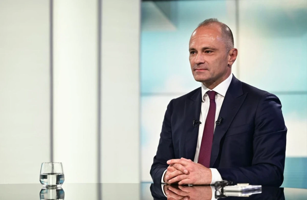 SDSM&rsquo;nin se&ccedil;im planı: Vatandaşlara devlet şirketlerinde hisse verilecek