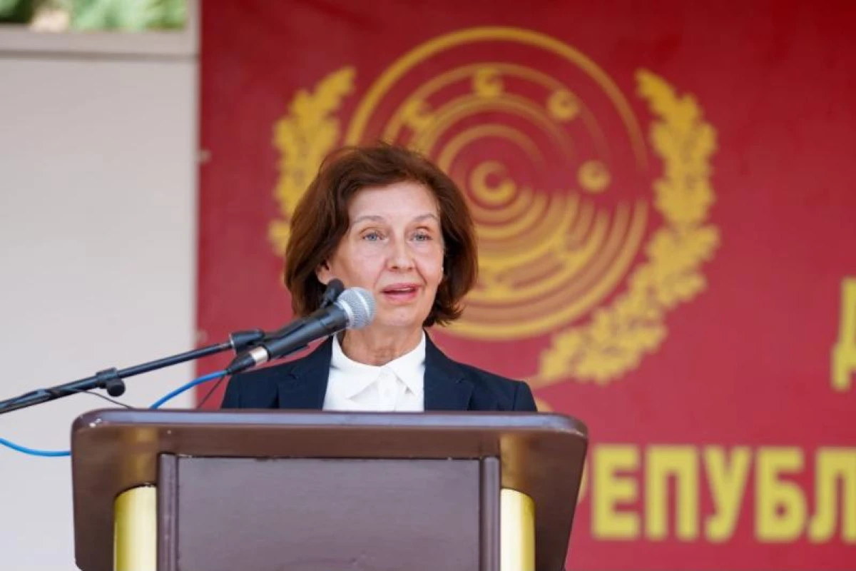 Silyanovska-Davkova: Ordu, istikrar, g&uuml;venlik ve g&uuml;ven fakt&ouml;r&uuml;d&uuml;r