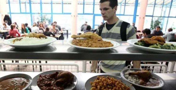 S&uuml;bvansiyonlu &ouml;ğrenci yemek hakkı i&ccedil;in kayıtlar başladı