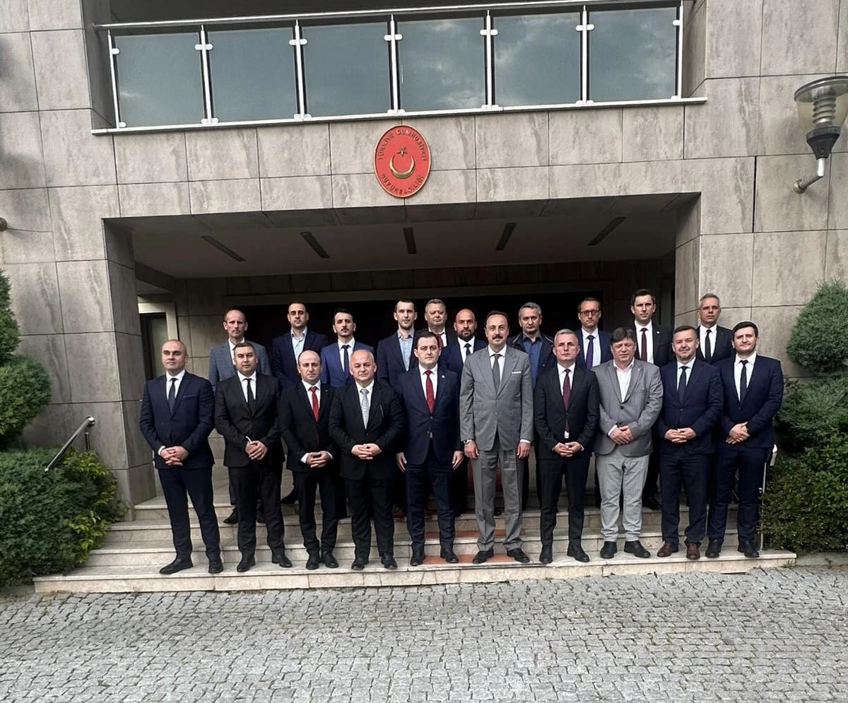 TDP&rsquo;den T&uuml;rkiye&rsquo;nin &Uuml;sk&uuml;p B&uuml;y&uuml;kel&ccedil;isi Fatih Ulusoy&rsquo;a nezaket ziyareti