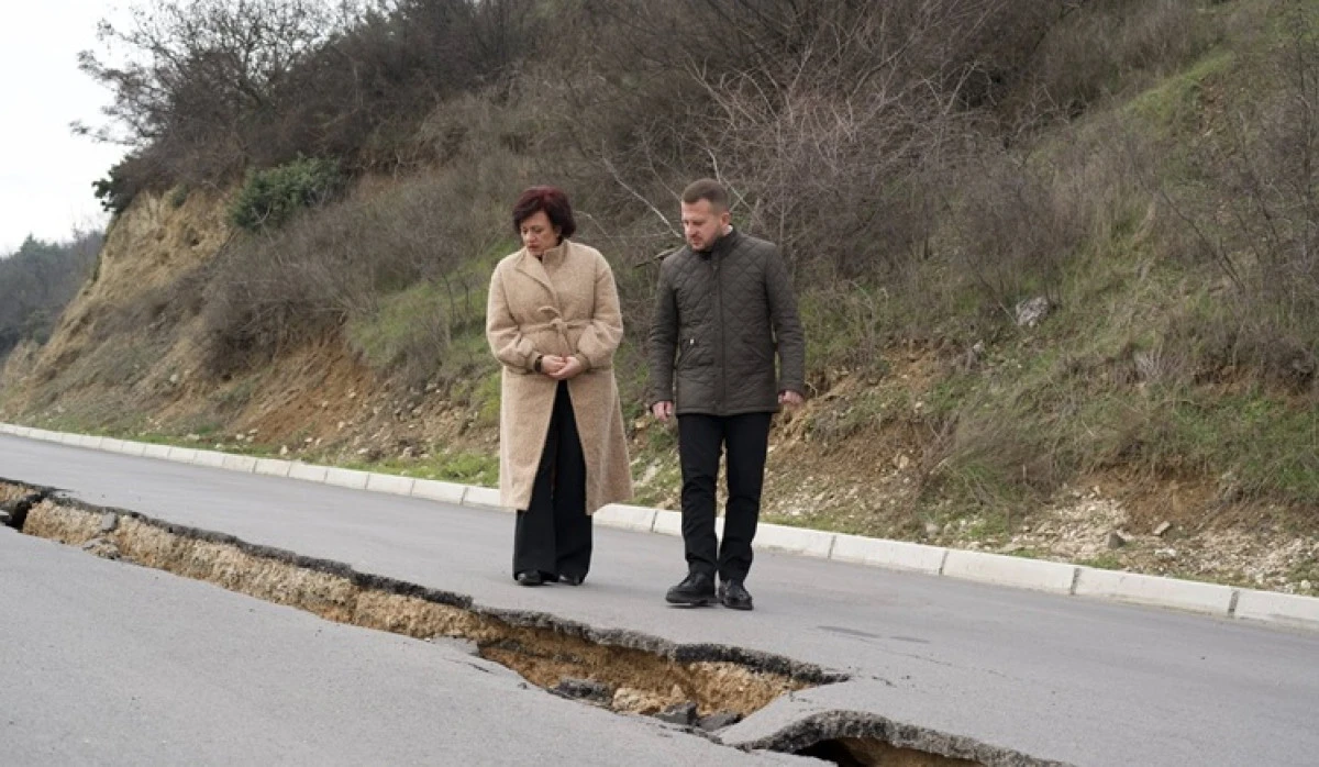 Teferi&ccedil; bağlantı yolu g&uuml;venlik gerek&ccedil;esiyle kapatıldı