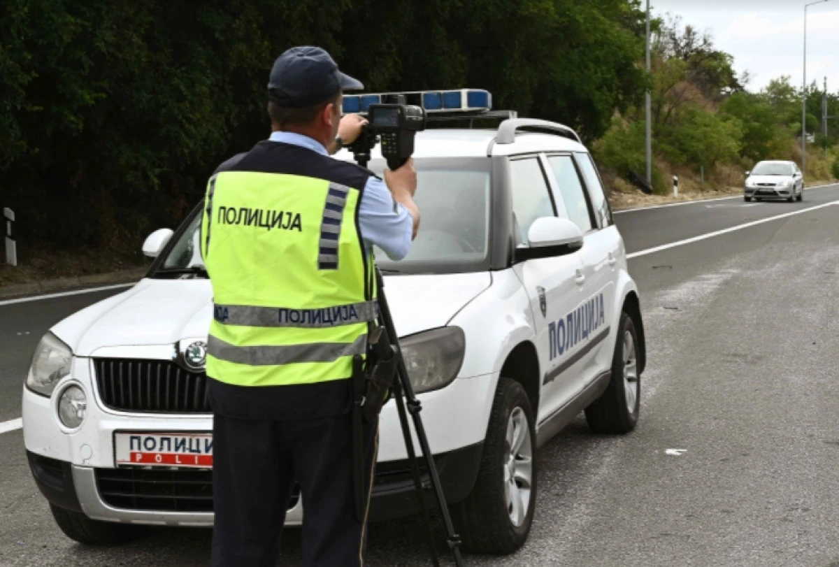 Trafik kurallarını ihlal eden 14 kişi g&ouml;zaltına alındı