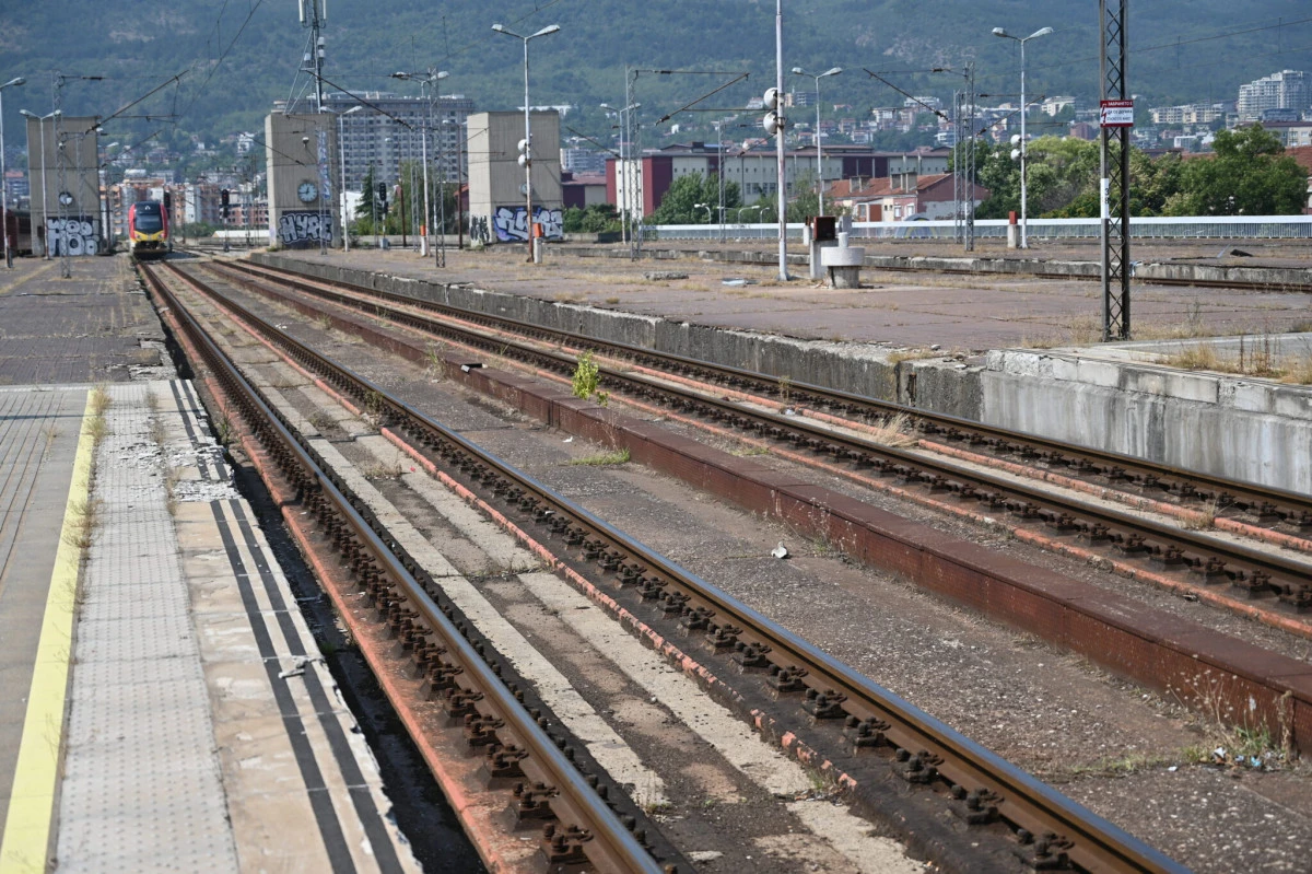 Tren hatlarında bakır hırsızlığı can yakıyor: Yıllık hasar yarım milyon avroya dayandı