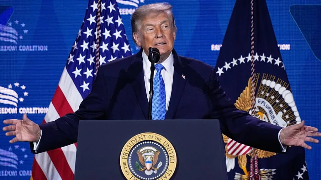 Trump: ABD yeni bir altın &ccedil;ağa giriyor, kom&uuml;nizm Amerikan &ouml;zg&uuml;rl&uuml;ğ&uuml;ne y&ouml;nelik en b&uuml;y&uuml;k tehdittir