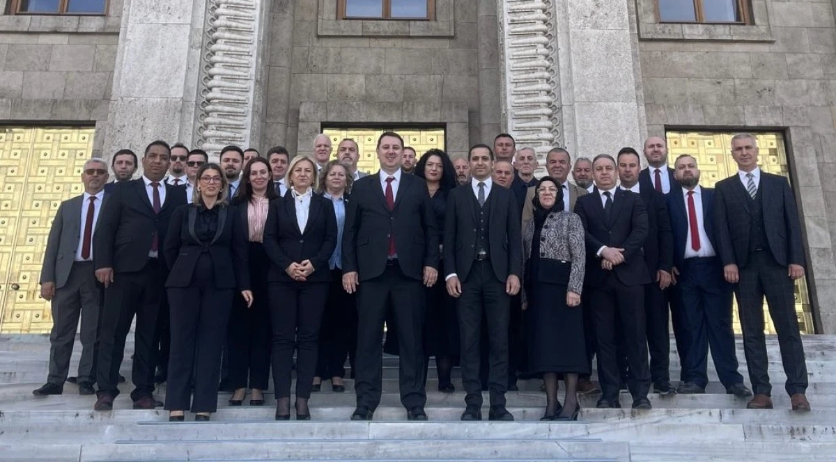 T&uuml;rk Hareket Partisi'nden Ankara'ya anlamlı ziyaret