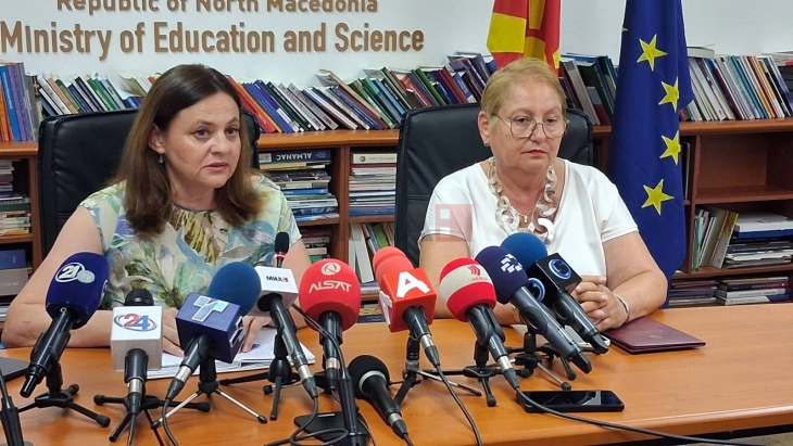 &Uuml;&ccedil; farklı lise bitirme sınavında ortalama başarı notu 3,66 oldu