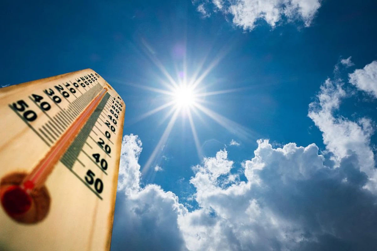 &Uuml;sk&uuml;p'te bug&uuml;n 38 derece: Hafta sonu 40 dereceyi aşacak