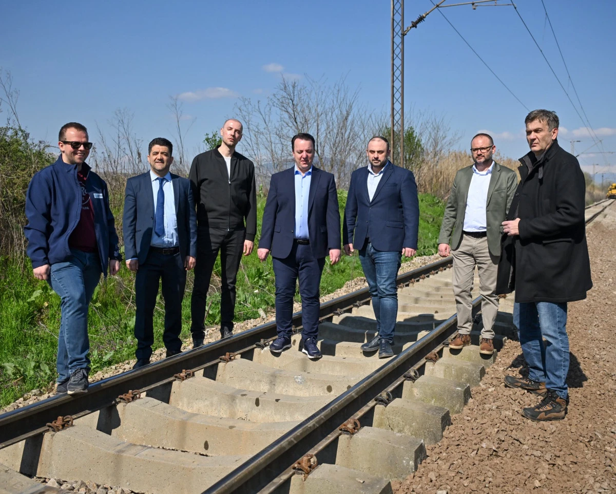 &Uuml;sk&uuml;p&rsquo;te Şehir Treni projesi ilerlemede: Dra&ccedil;evo-Merkez 11 dakikada