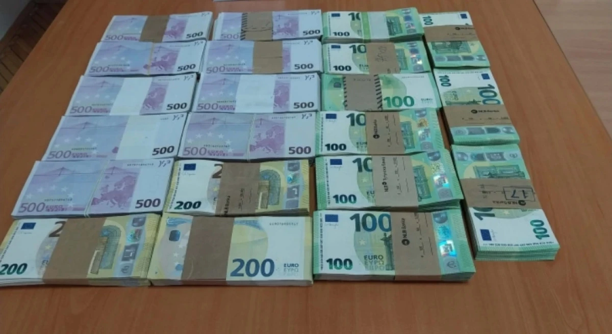 Ustrumca&rsquo;da yaklaşık 600 bin euroluk nakit para ele ge&ccedil;irildi