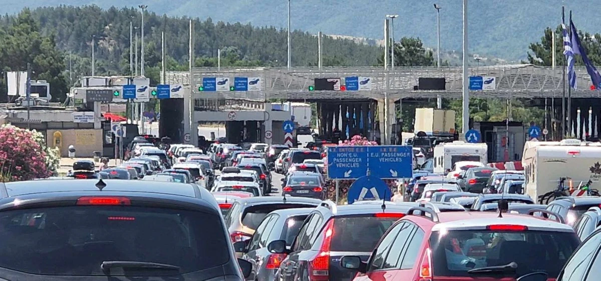 Uzun hafta sonu başlıyor: Sınır kapılarında yoğunluk bekleniyor