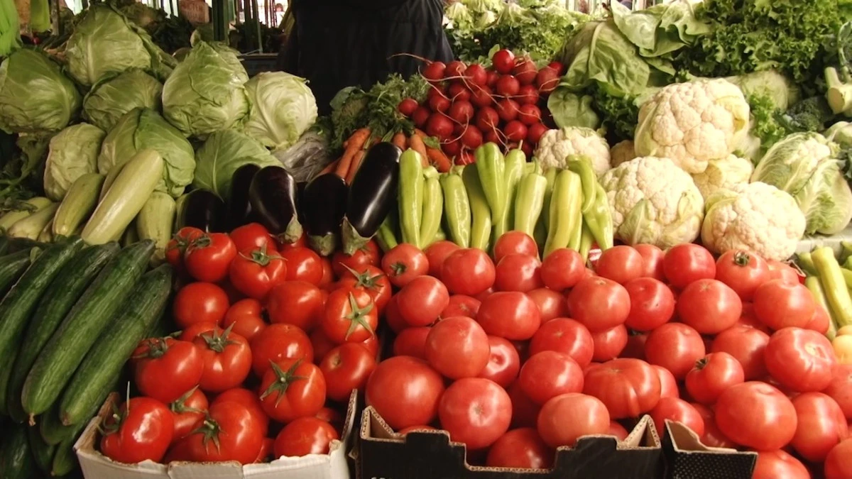 Vatandaşın zammı: 2 kilo domates, 2 kilo salatalık, 4 litre benzin