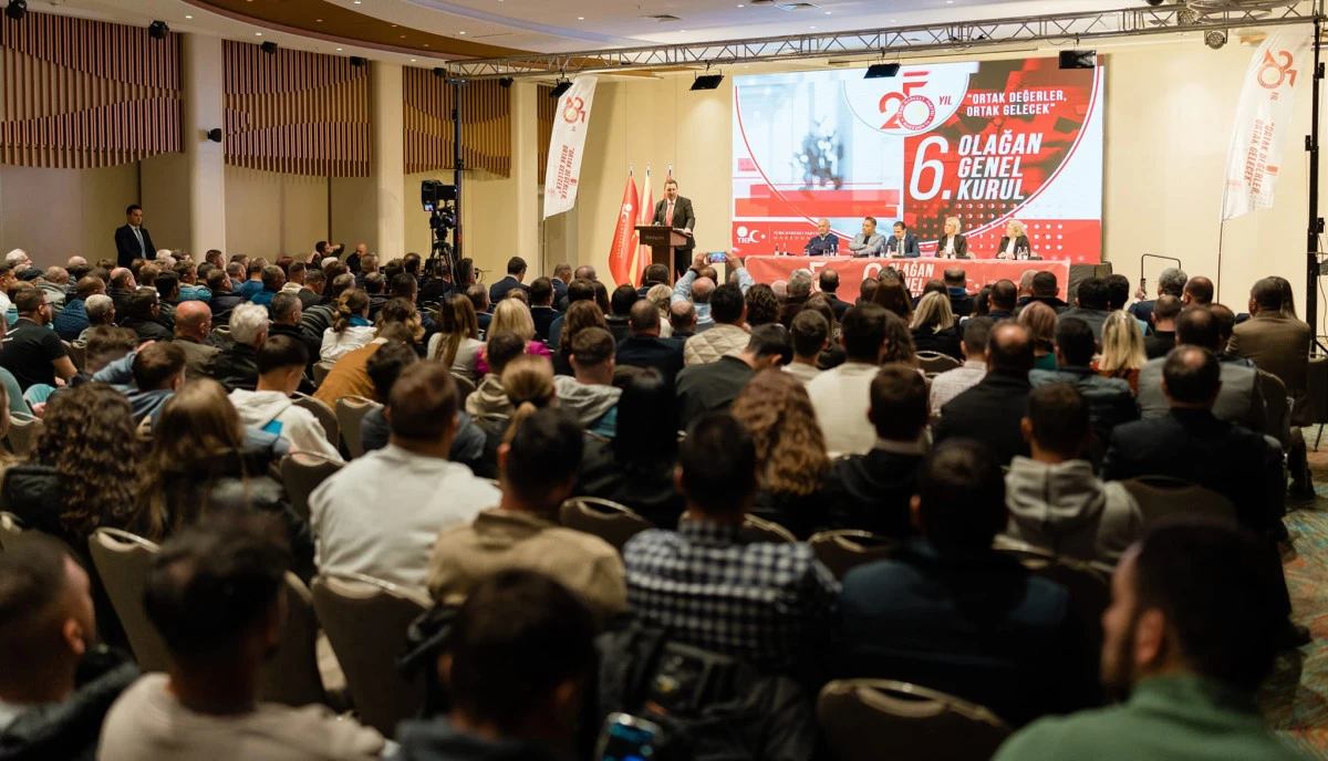 Vatandaşlar gidişattan rahatsız, THP T&uuml;rk siyasetinde zirvede