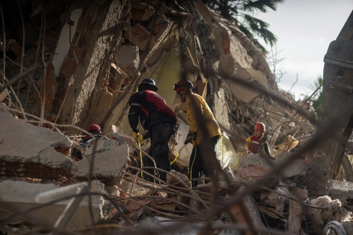 Venezuela'da deprem mucizesi: Anne ve &uuml;&ccedil; &ccedil;ocuğu 12 g&uuml;n sonra enkazdan sağ &ccedil;ıkarıldı