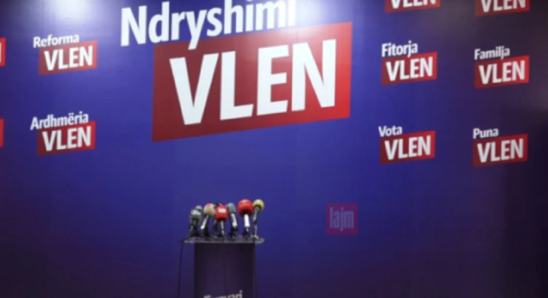 VLEN&rsquo;den DUI&rsquo;ye eleştiri: &Ouml;ğrencileri sokağa ittiler
