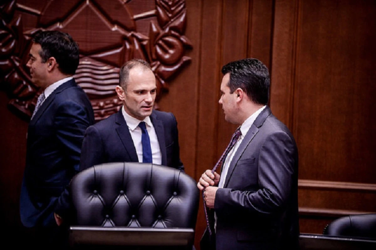 VMRO-DPMNE: Filip&ccedil;e, Zaev&rsquo;in yolundan gidiyor