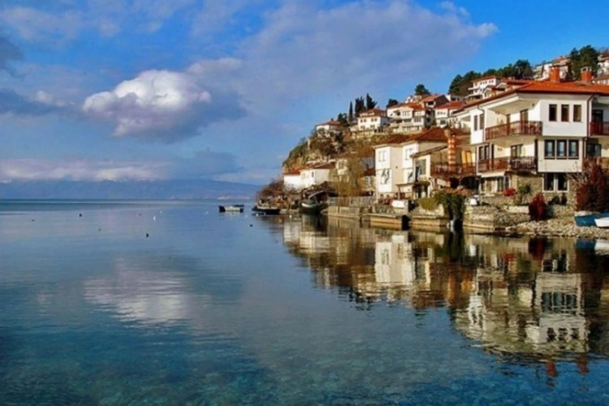 Yerli turistler Ohri'de fiyatlardan şik&acirc;yet&ccedil;i, işletmeciler: Sorun satın alma g&uuml;c&uuml;