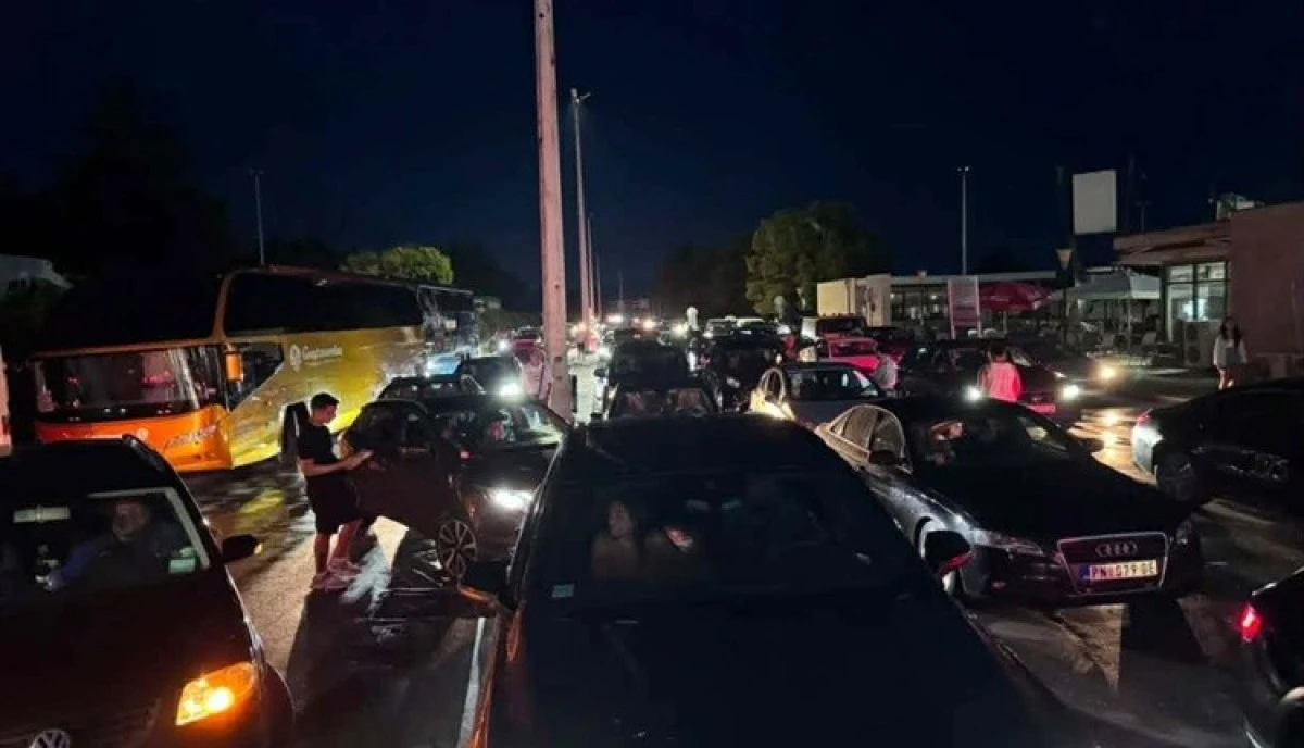 Yıldırım Evzoni Sınır Kapısını fel&ccedil; etti